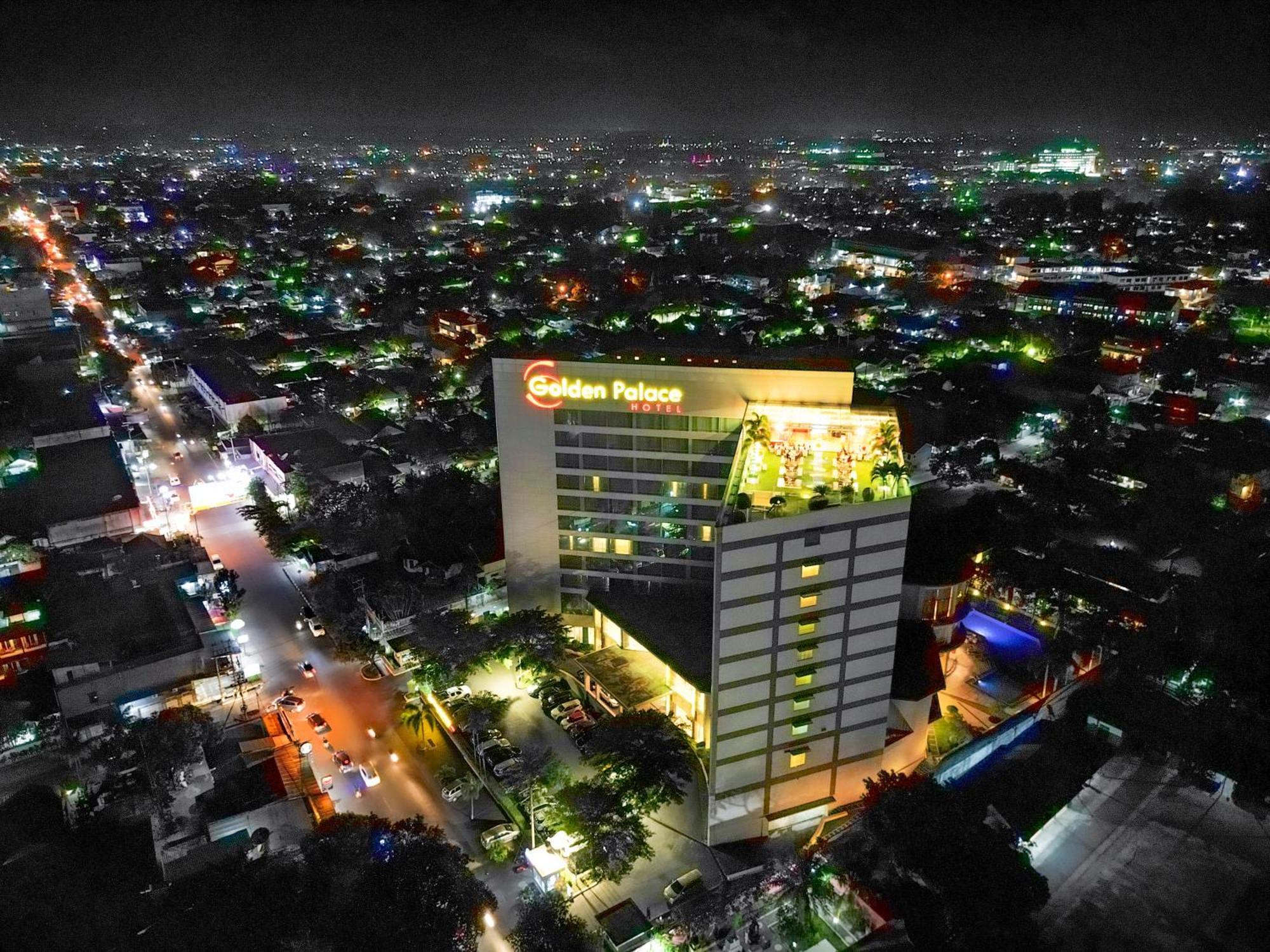 โรงแรมโกลเดน พาเลซ ลมบ็อก มาตารัม ภายนอก รูปภาพ